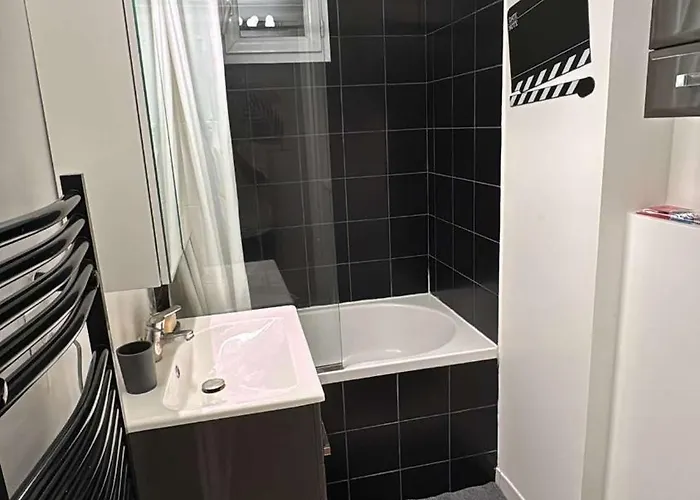 Trocadero Prestige 16 Apartman *